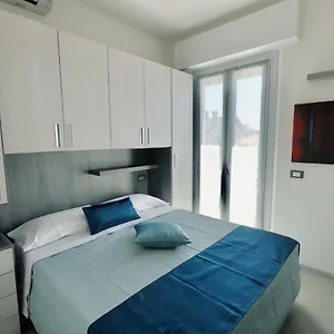 https://hotel-california-cattolica.emilia-romagnahotels.net